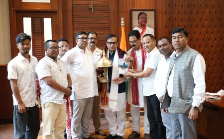 অসম সাহিত্য সভাৰ দুলীয়াজান অধিৱেশনৰ ব্যাপক প্ৰস্তুতি: মুখ্যমন্ত্ৰীক সাক্ষাৎ সজাঁতি দলৰ; ৰামেশ্বৰ তেলী আৰু তৰংগ গগৈক গুৰু দায়িত্ব